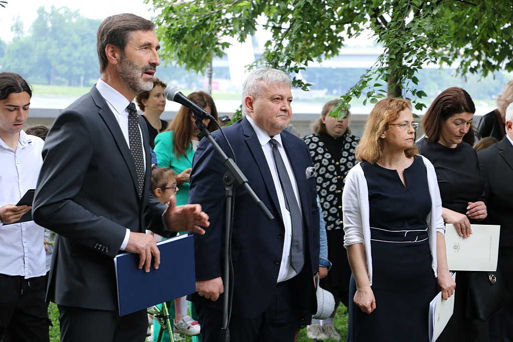 Министър Юрай Бланар почете паметта на българските герои, паднали за свободата на България и на Словакия